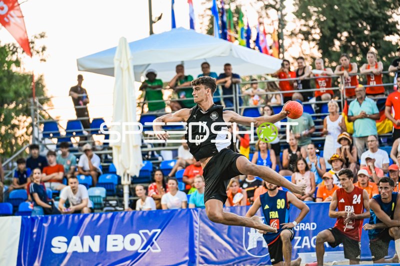 KRAUTH Tim (#17; Deutschland Beachhandball) beim Sprungwurf in Zagreb