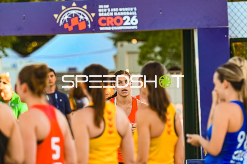 Lucie Marie Kretzschmar (#33, DHB Beach Frauen) beim IHF World Championship 2026 in Zagreb