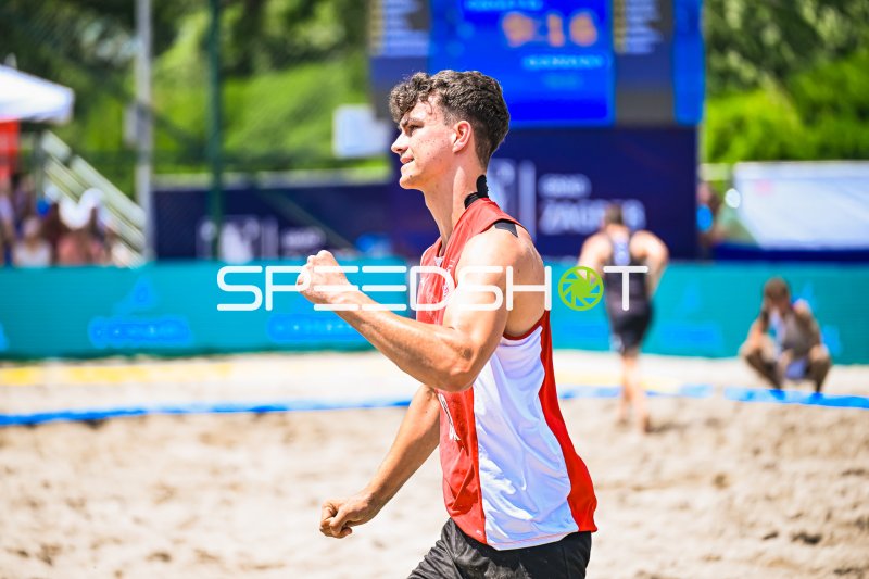 Tim Krauth (#17, Deutschland) jubelt beim IHF Beach Handball World Championship 2026