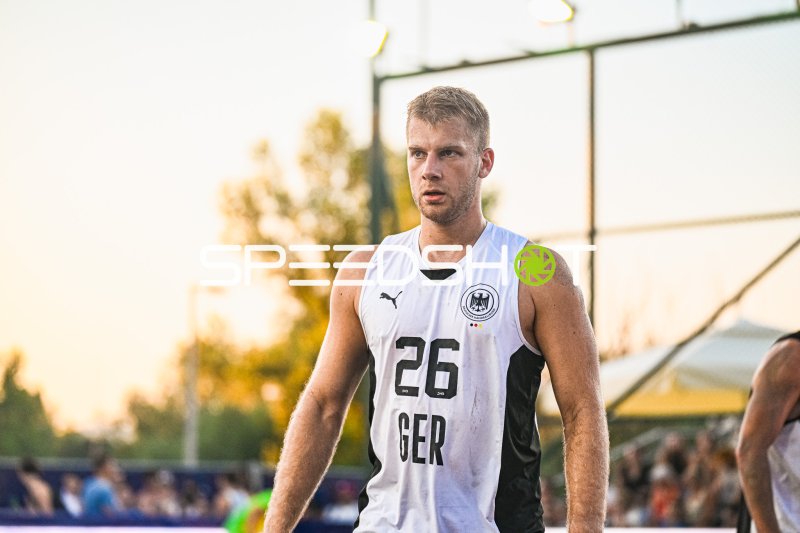 Moritz Ebert (#26; Deutschland Beachhandball) im Fokus am Jarun See