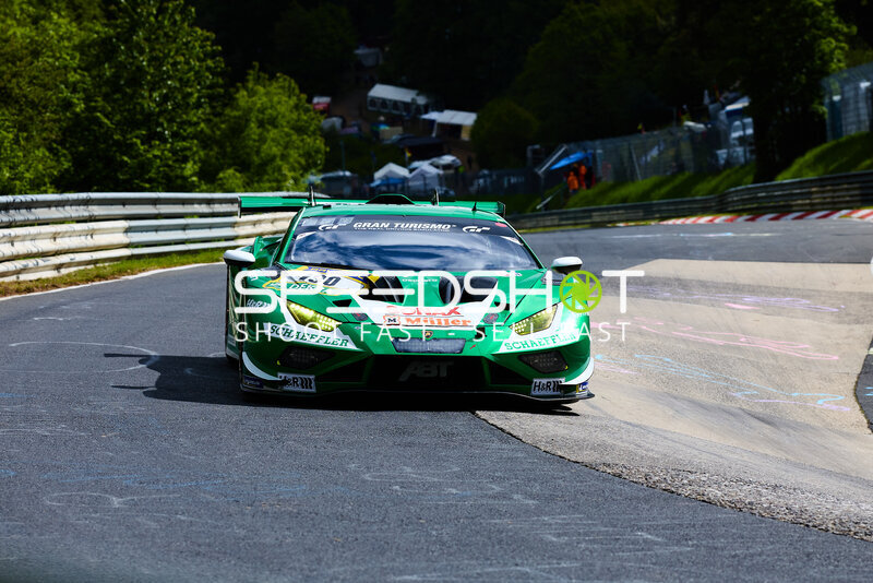 Lamborghini Huracán GT3 #130 von Red Bull Team ABT auf der Nordschleife