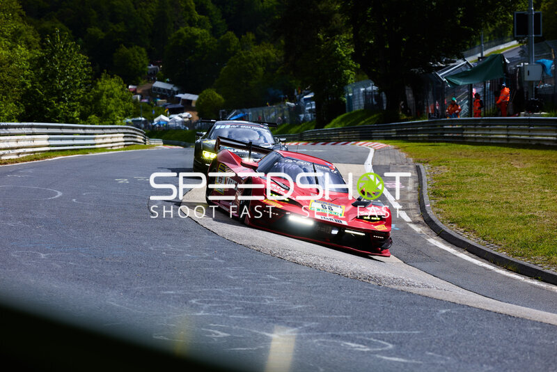 Reiter Engineering #66 in der Kurve auf der Nordschleife