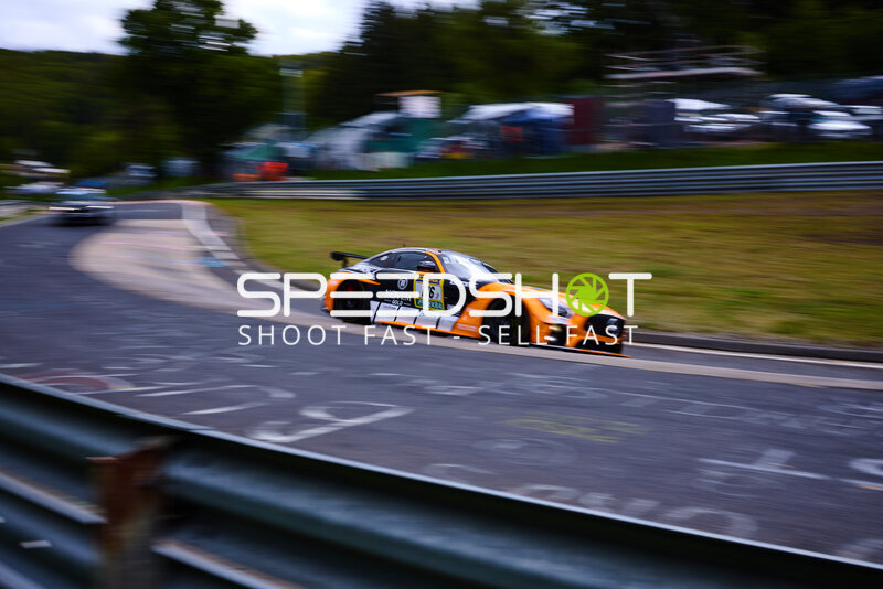 Mercedes-AMG GT3 #176 von PROsport Racing auf dem Nürburgring