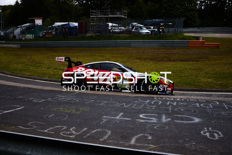 BMW M4 GT3 #1 von ROWE RACING auf dem Nürburgring