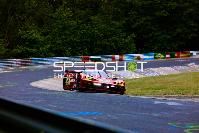 Reiter Engineering #66 auf der Nordschleife beim 24h Nürburgring