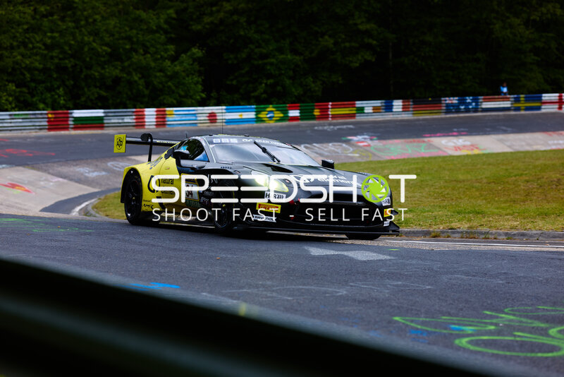 Aston Martin #34 von natural elements by Walkenhorst Motorsport auf der Nordschleife