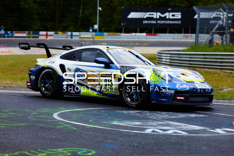 Porsche 911 GT3 #919 von Clickversicherung.de TEAM am Nürburgring