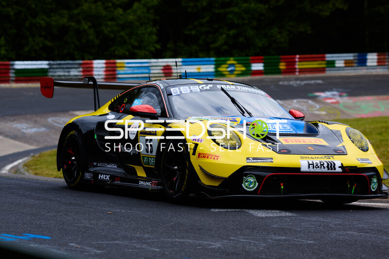 Porsche 911 GT3 #55 von Dinamic GT auf der Nordschleife