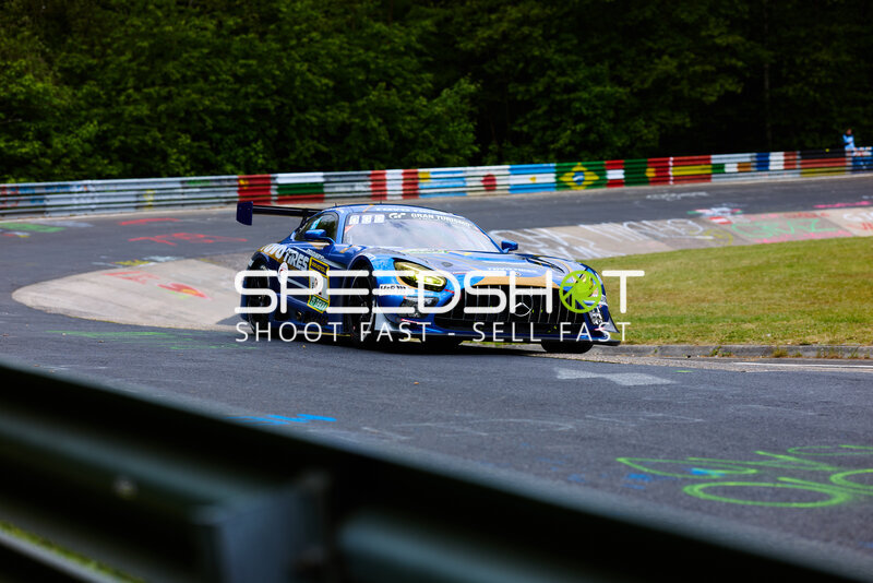 Mercedes-AMG GT3 #32 von Toyo Tires with Ring Racing auf der Nordschleife