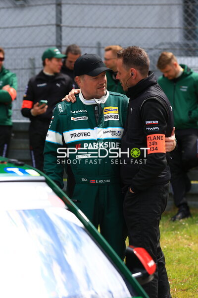 Evald Holstad im Gespräch beim 24h Nürburgring 2026