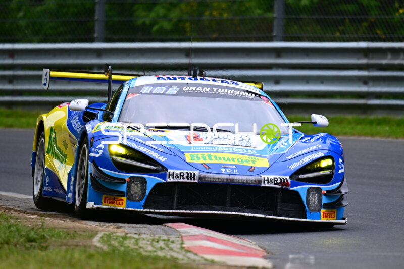 McLaren GT3 #91 von Reiter Engineering auf dem Nürburgring
