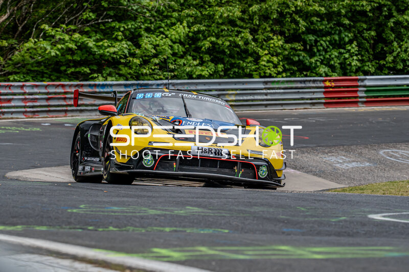 Porsche 911 GT3 #91 von Reiter Engineering auf der Nordschleife