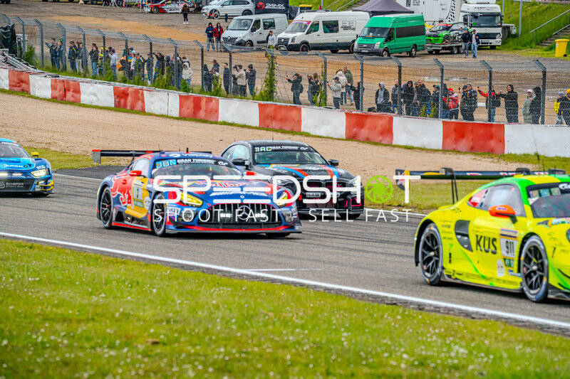 Mercedes-AMG GT3 #3 von Verstappen Racing im Starterfeld am Nürburgring