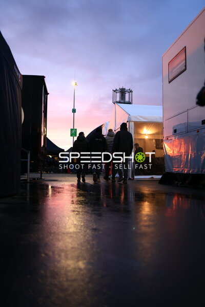 Fahrerlager-Atmosphäre im Morgengrauen beim 24h Nürburgring
