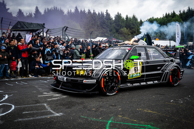 Mercedes 190E #61 von HWA Engineering Speed in der Startaufstellung