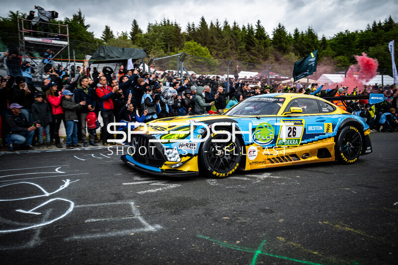 Mercedes-AMG GT3 #26 von PROsport Racing in der Startaufstellung
