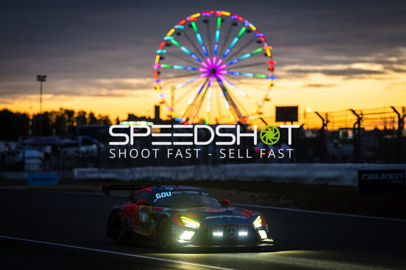 Mercedes-AMG GT3 #60 bei Sonnenuntergang am Nürburgring