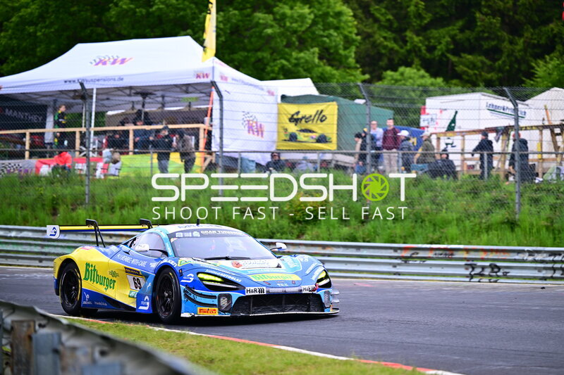 McLaren GT3 #69 von Doerr Motorsport auf dem Nürburgring