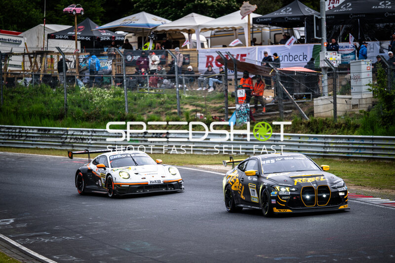 BMW M4 GT4 #177 und Porsche 911 GT3 R #7 auf der Nordschleife