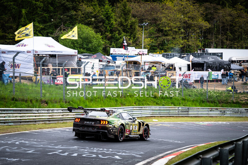 Ford Mustang GT3 #67 von HRT Ford Racing auf der Nordschleife