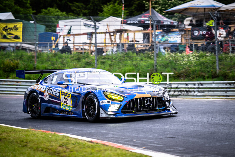 Mercedes-AMG GT3 #32 von Toyo Tires with Ring Racing auf der Nordschleife
