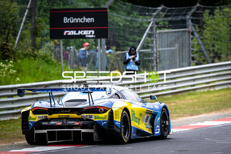 McLaren #69 von Doerr Motorsport am Brünnchen auf der Nordschleife