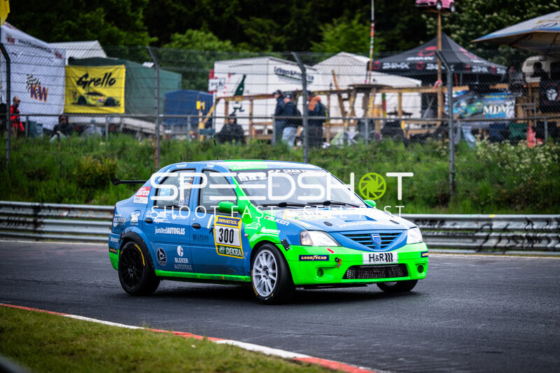 Dacia Logan #300 von JS Competition auf dem Nürburgring