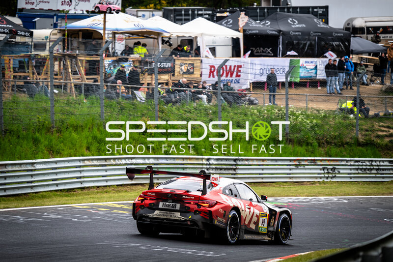 BMW M4 GT3 #99 von ROWE RACING auf dem Nürburgring