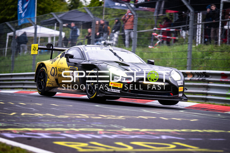 Aston Martin #34 von natural elements by Walkenhorst Motorsport auf der Nordschleife