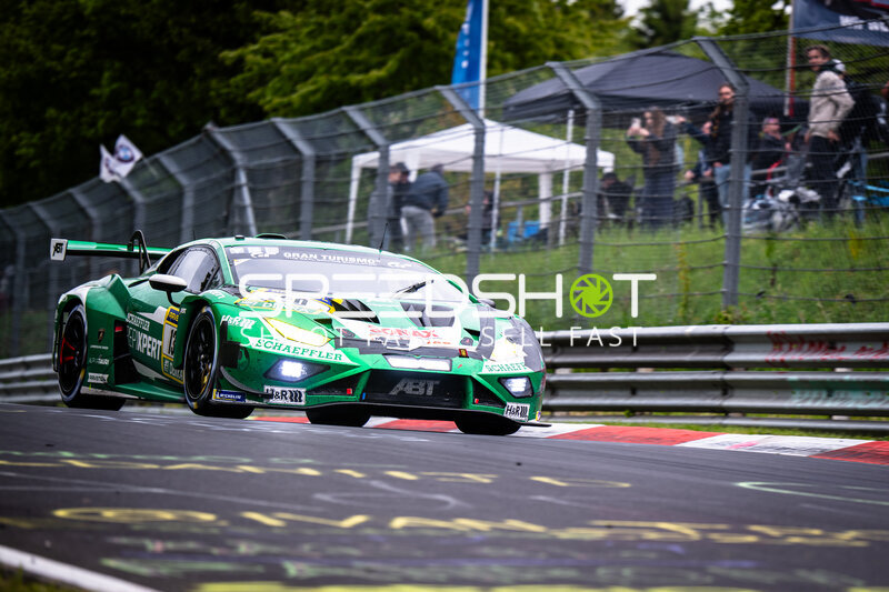 Lamborghini Huracán GT3 #13 von White Angel for Fly and Help auf der Nordschleife