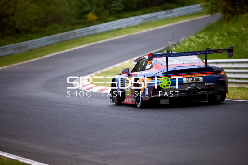Porsche 911 GT3 R #5 von BLACK FALCON Team EAE auf der Nordschleife