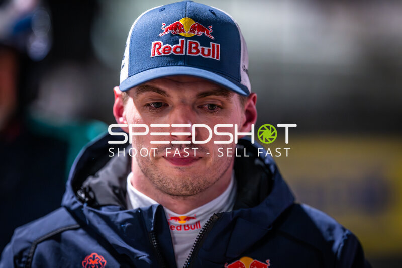 Max Verstappen im Fahrerlager beim 24h Nürburgring