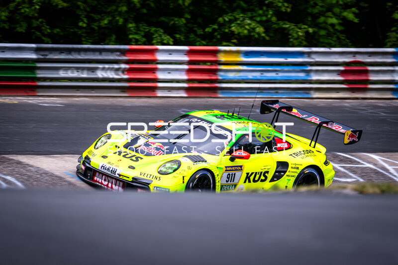 Porsche 911 GT3 #911 von Reiter Engineering auf der Nordschleife