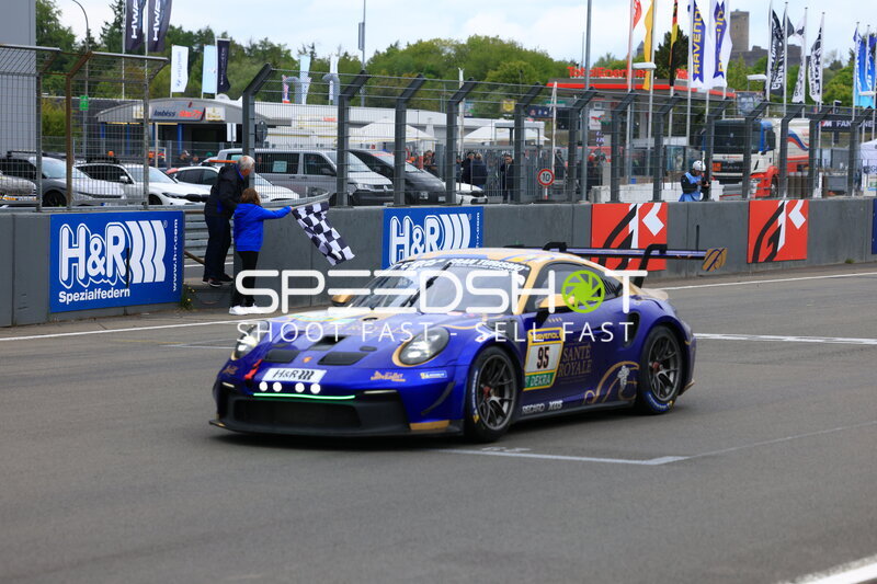 Porsche 911 GT3 #95 von Sante Royale Racing Team beim Qualifying am Nürburgring
