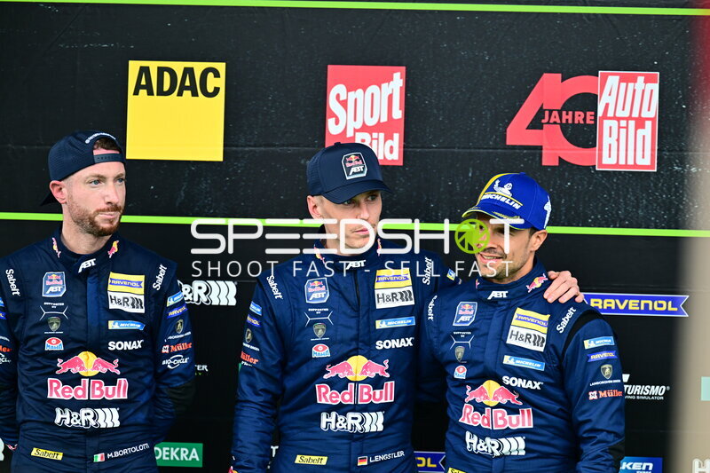 Red Bull Team ABT Fahrer bei der 24h Nürburgring Pressekonferenz