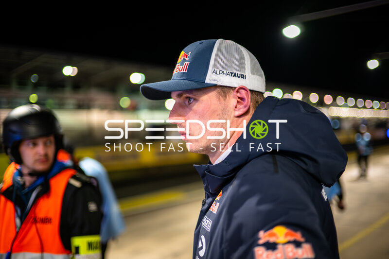 Max Verstappen im Fahrerlager der 24h Nürburgring 2026