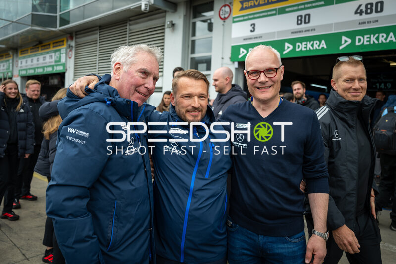 Mercedes-AMG Team RAVENOL Boxengasse 24h Nürburgring