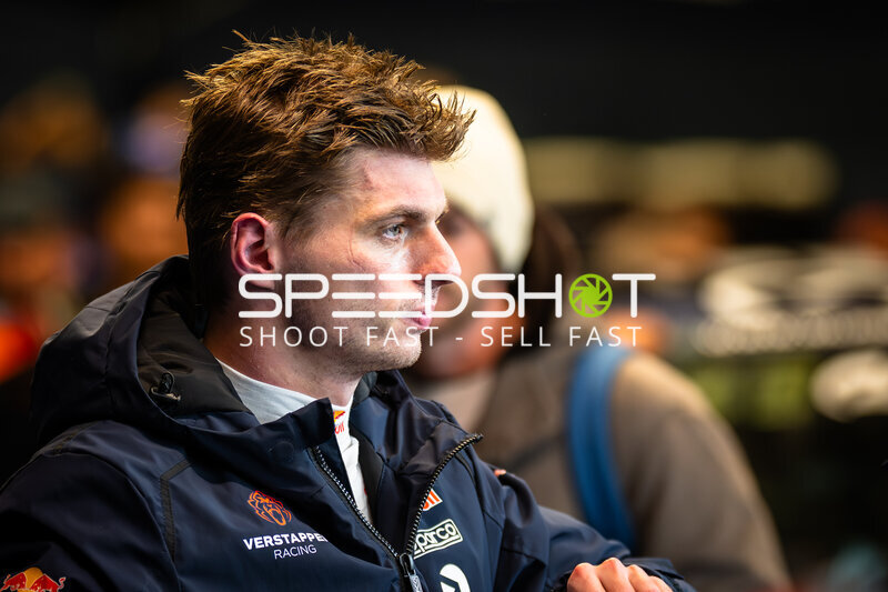 Max Verstappen von Mercedes-AMG Team Verstappen Racing im Fahrerlager