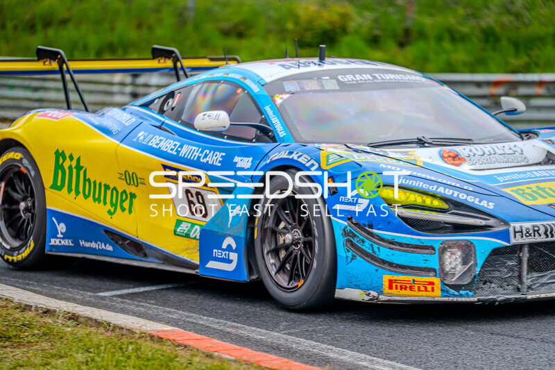 McLaren 570S GT4 #69 von Doerr Motorsport auf der Nordschleife
