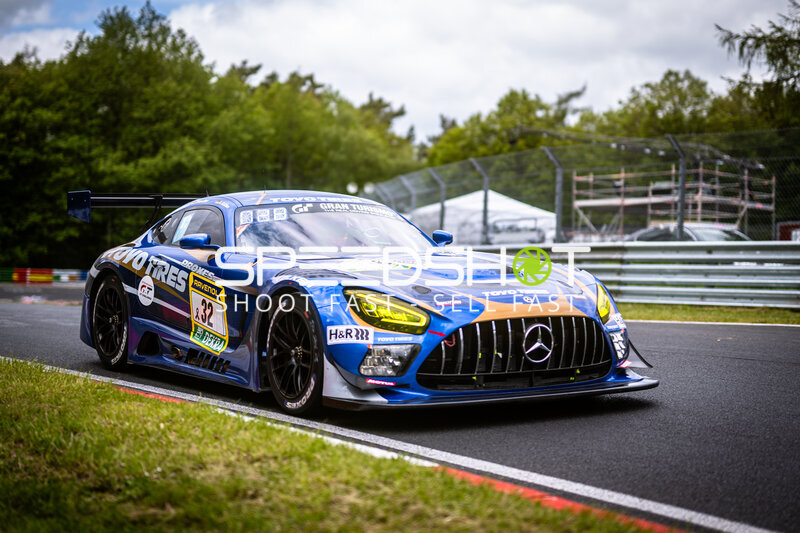 Mercedes-AMG GT3 #32 von Toyo Tires with Ring Racing auf der Nordschleife