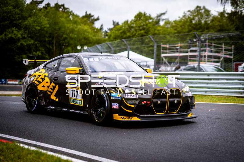 BMW M4 GT3 #177 von AV Racing by BLACK FALCON auf der Nordschleife