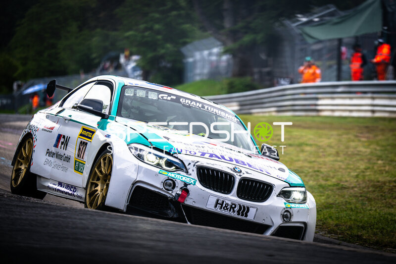 BMW M240i Racing von Walkenhorst Motorsport auf der Nordschleife