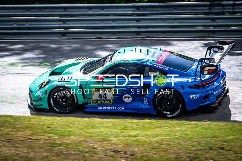 Porsche 911 GT3 #44 von Falken Motorsports auf der Nordschleife