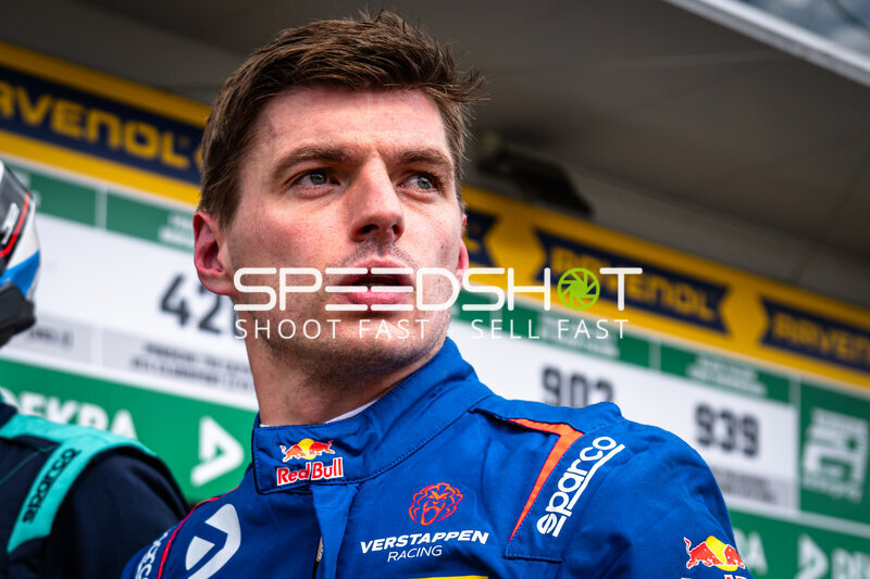 Max Verstappen von Mercedes-AMG Team Verstappen Racing im Fahrerlager