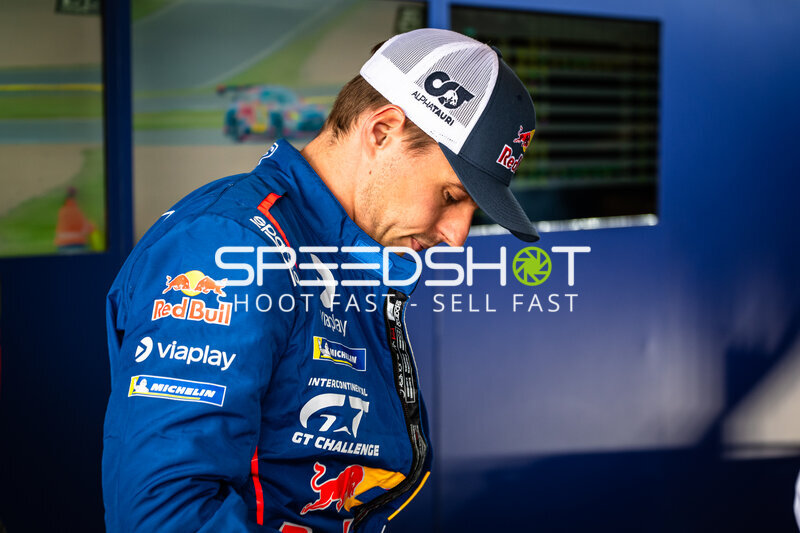Red Bull Team ABT Fahrer im Fahrerlager der 24h Nürburgring