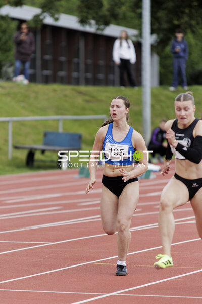 Sprint mit Startnummer 195