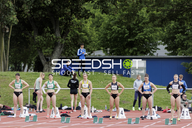Athletinnen am Startblock