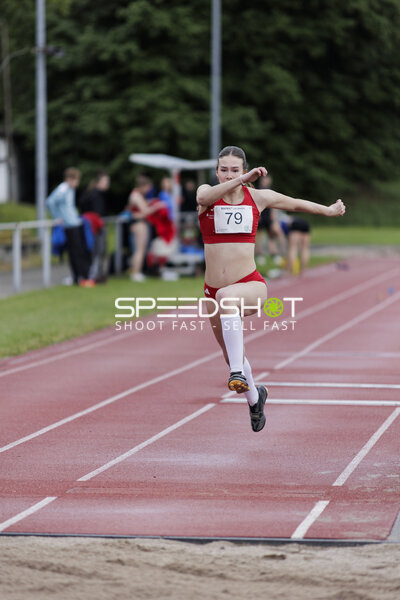 Weitsprung Startnummer 79