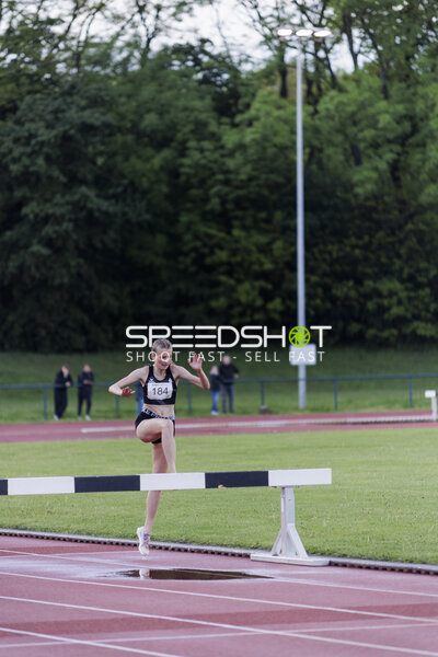 Hürdenlauf Startnummer 184