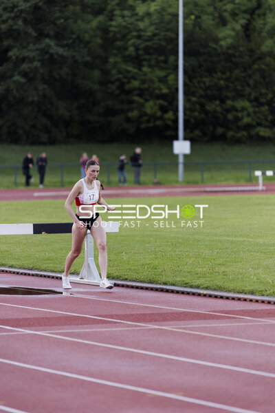 Athletin mit Nummer 17